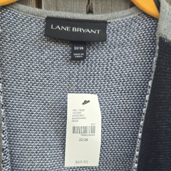 Lane Bryant Gray and Black Knit Cardigan - Picture 2 of 6